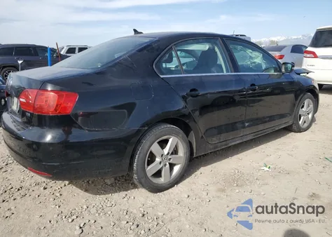 2013 Volkswagen Jetta Tdi z USA, uszkodzony, nr VIN 3VWLL7AJ9DM434549